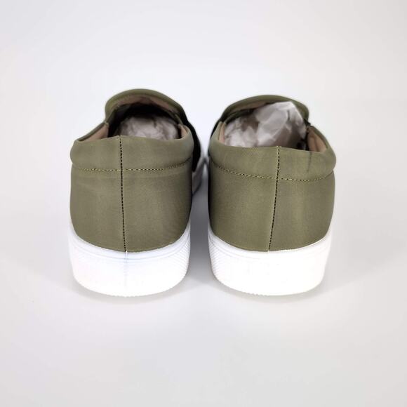 Serra Women's Slip On Olive Green Quilted Design Sneakers NEW with Box - Size 10 - Picture 4 of 15